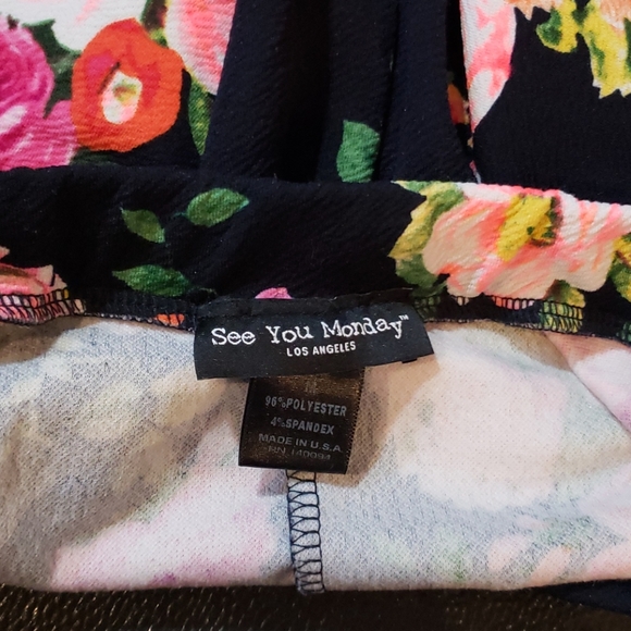 Floral skirt - Picture 2 of 2